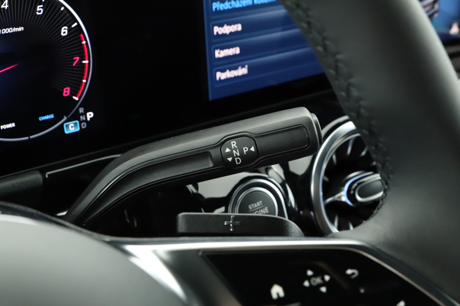 Mercedes - Benz GLA - 2025