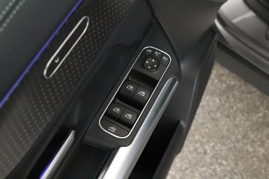 Mercedes - Benz GLA - 2025