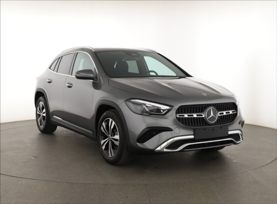 Mercedes - Benz GLA
