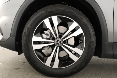 Mercedes - Benz GLA - 2025