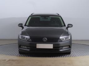 Volkswagen Passat - 2015