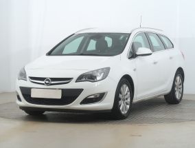 Opel Astra - 2013