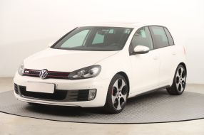 Volkswagen Golf - 2010