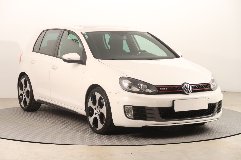 Volkswagen Golf - 2010