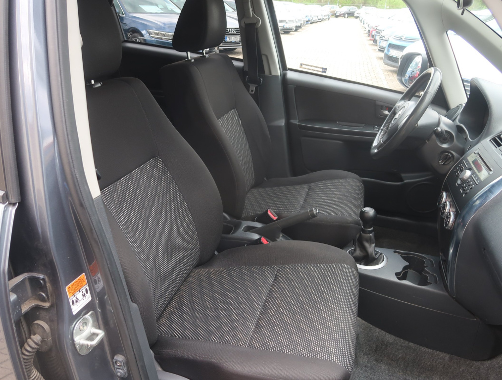 Suzuki SX4