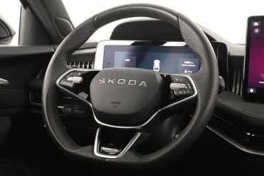 Škoda Superb - 2025
