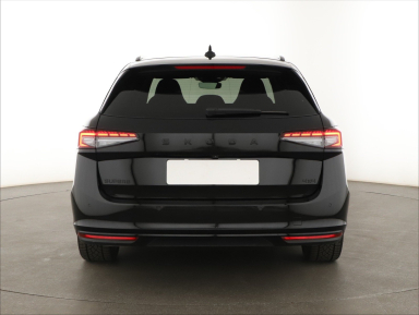 Škoda Superb - 2025
