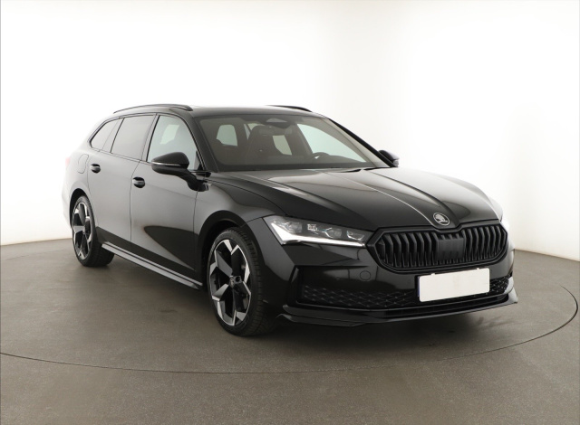 Škoda Superb 2025