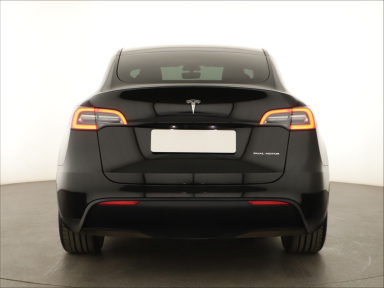 Tesla Model Y - 2022