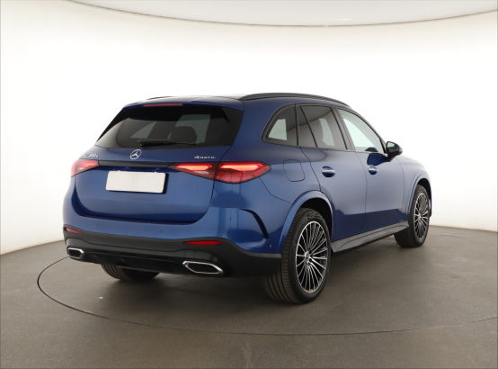 Mercedes-Benz GLC 300 e 4MATIC
