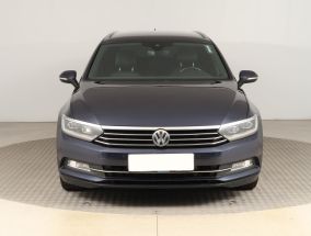 Volkswagen Passat - 2015