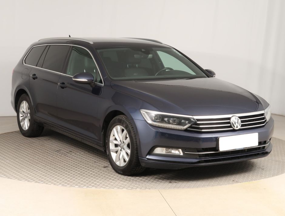 Volkswagen Passat - 2015