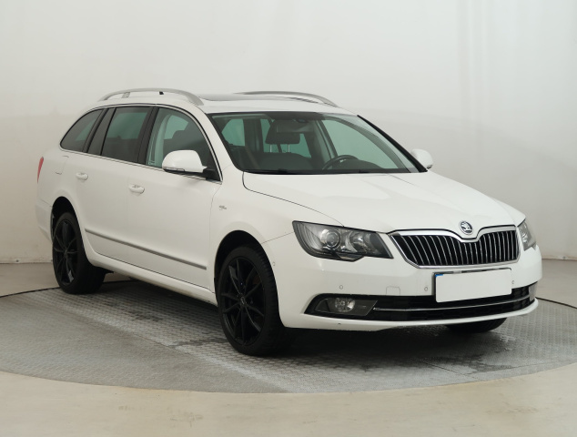 Škoda Superb 2013