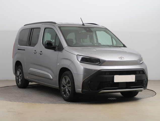 Toyota Proace City Verso 2025