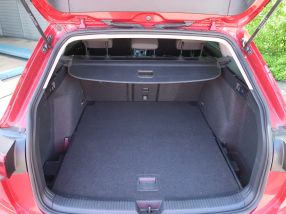 Volkswagen Golf - 2021