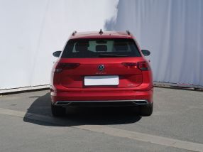 Volkswagen Golf - 2021