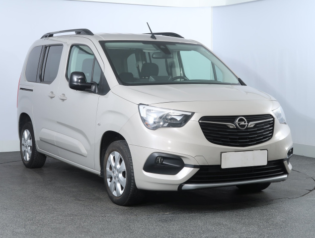 Opel Combo 2022