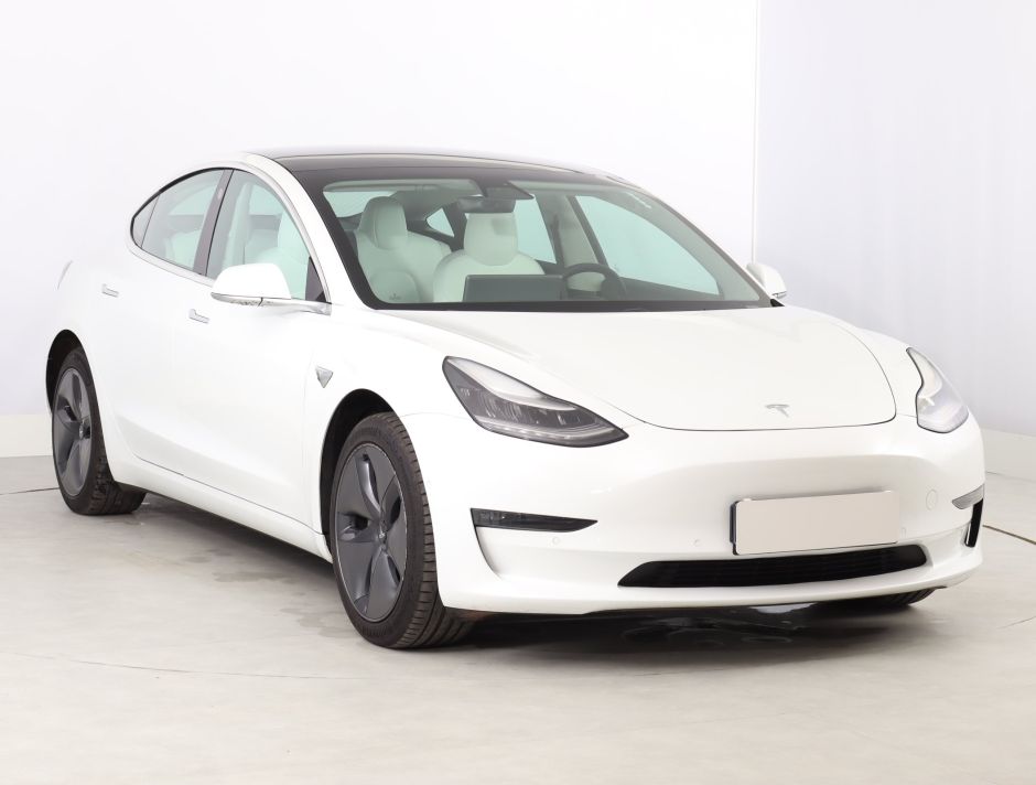 Tesla Model 3 - 2019