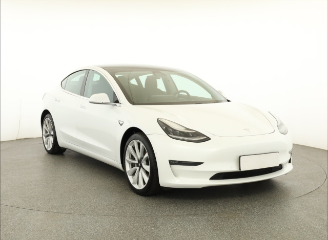Tesla Model 3 2019