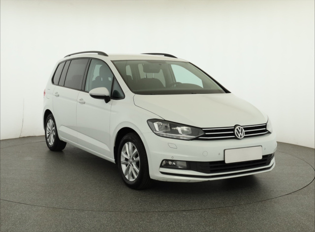 Volkswagen Touran 2016