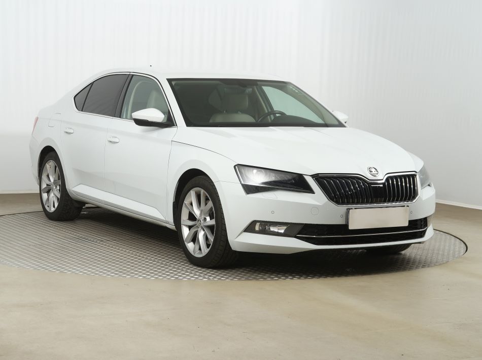 Skoda Superb - 2019