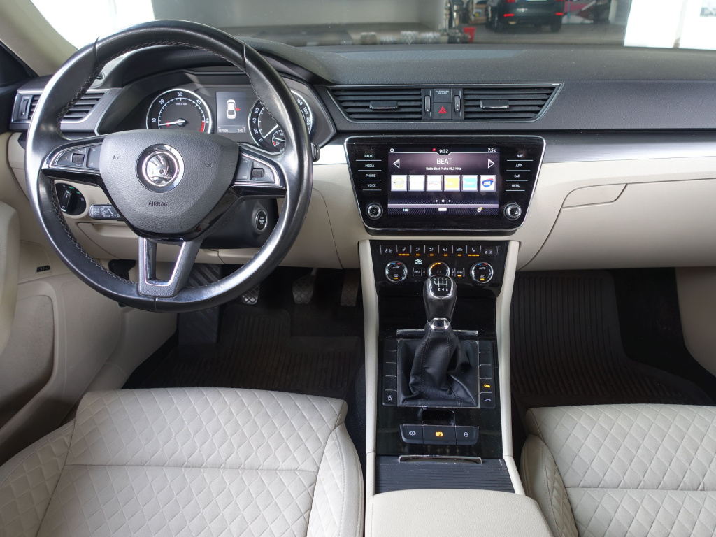 Škoda Superb