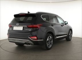 Hyundai Santa Fe - 2020
