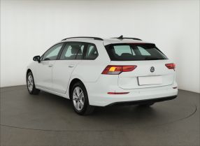 Volkswagen Golf - 2021