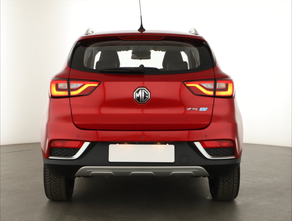MG ZS SUV