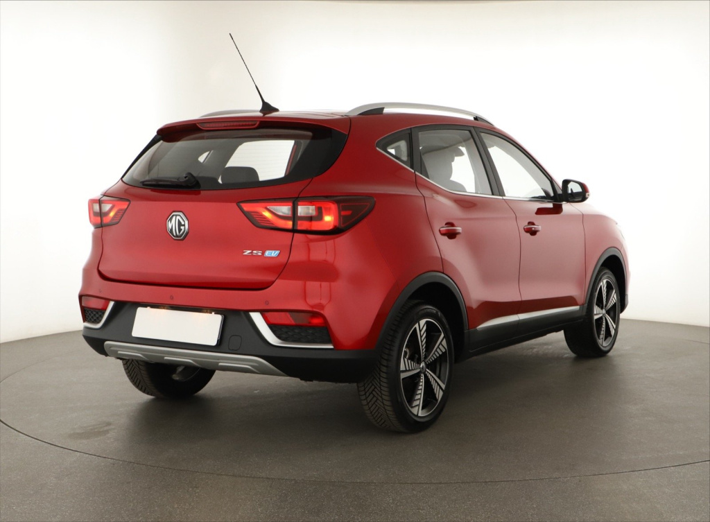 MG ZS SUV