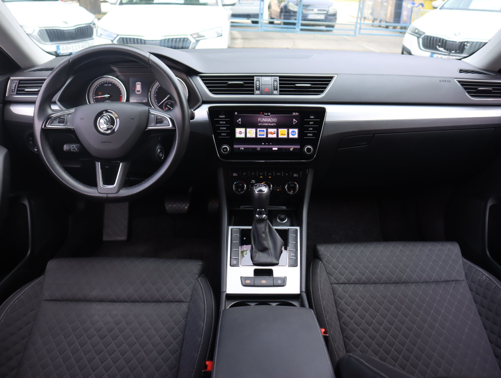 Škoda Superb