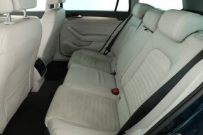 Volkswagen Passat - 2020