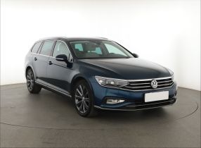 Volkswagen Passat - 2020