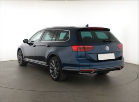 Volkswagen Passat - 2020