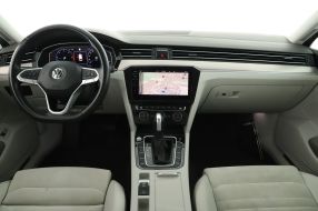 Volkswagen Passat - 2020