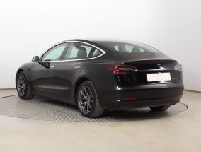 Tesla Model 3 - 2020