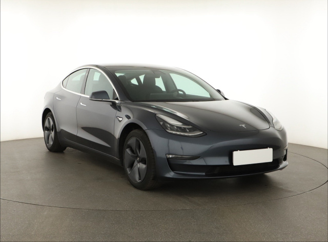 Tesla Model 3 2019