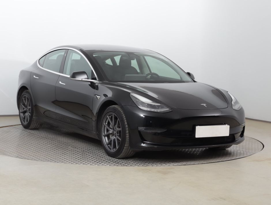 Tesla Model 3 - 2019