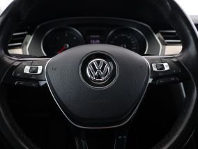 Volkswagen Passat - 2018