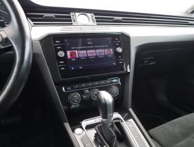 Volkswagen Passat - 2018