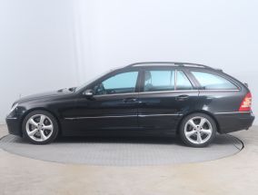 Mercedes-Benz C - 2005
