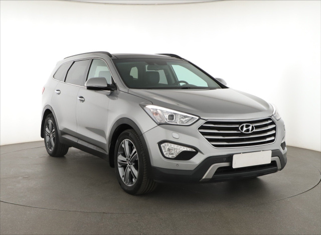 Hyundai Grand Santa Fe 2016