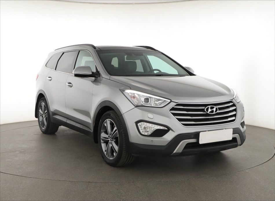 Hyundai Grand Santa Fe - 2016