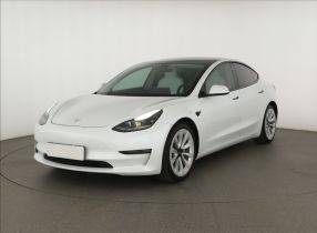 Tesla Model 3 - 2020