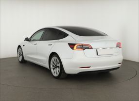 Tesla Model 3 - 2020