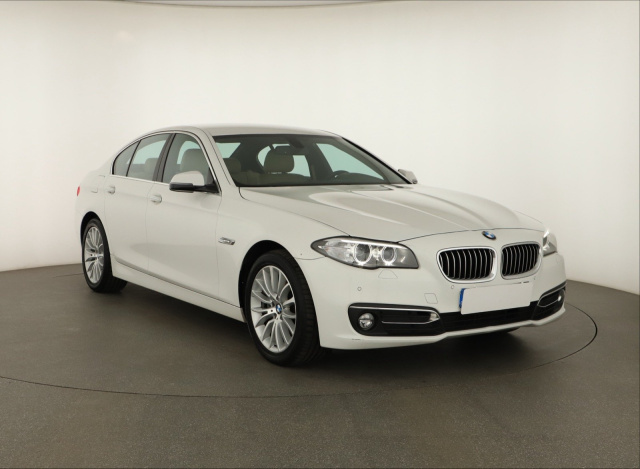 BMW 5 2016