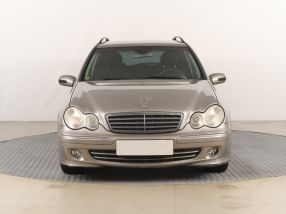 Mercedes-Benz C - 2005