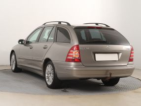 Mercedes-Benz C - 2005