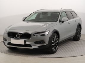 Volvo V90 Cross Country - 2023