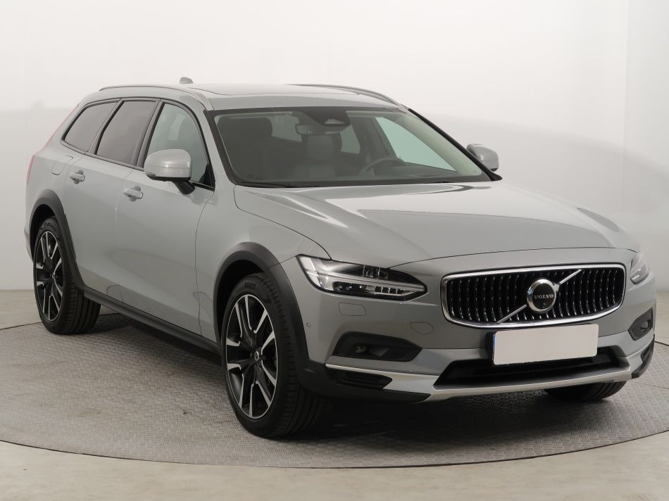 Volvo V90 Cross Country - 2023